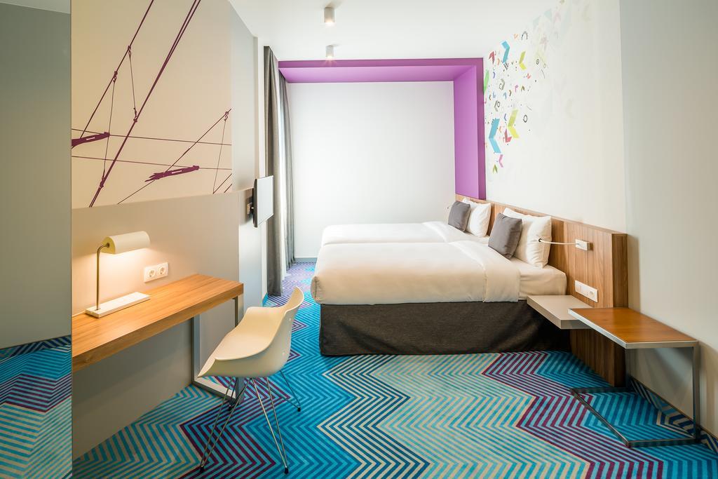Ibis Styles Lviv Center Ξενοδοχείο Δωμάτιο φωτογραφία